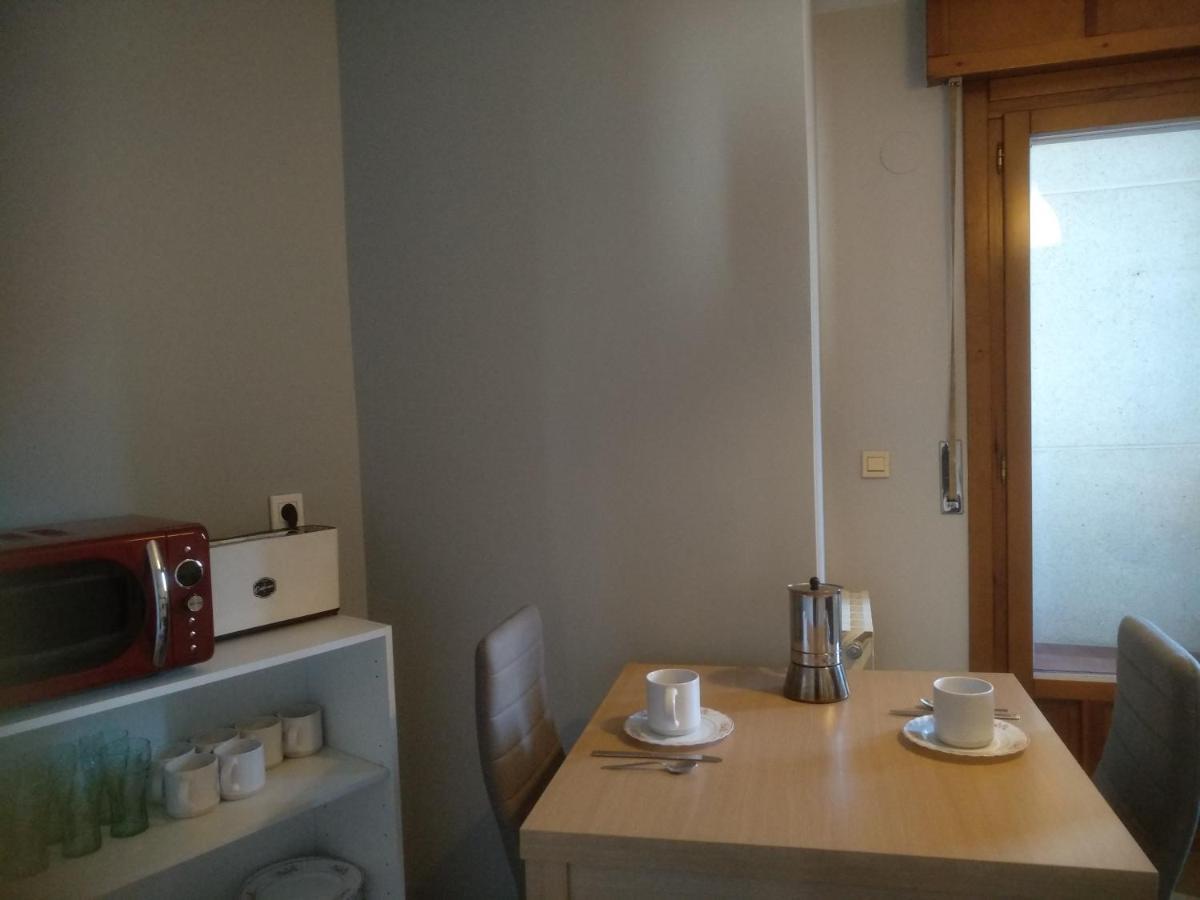 Luz De Leon Con Opcion De Parking Apartment ภายนอก รูปภาพ